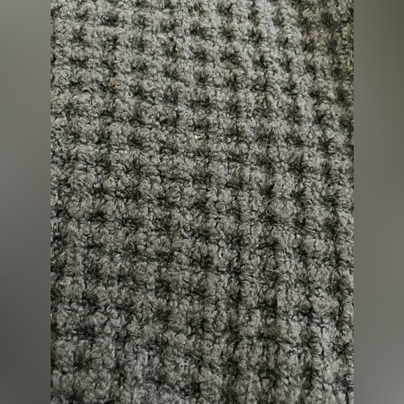 UpWest, Medium, charcoal gray waffle knit super soft puff sleeve v-neck sweater - Picture 5 of 6